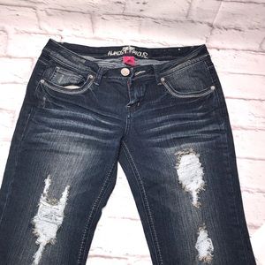 ➡️ALMOST FAMOUS⬅️ Capri Jeans